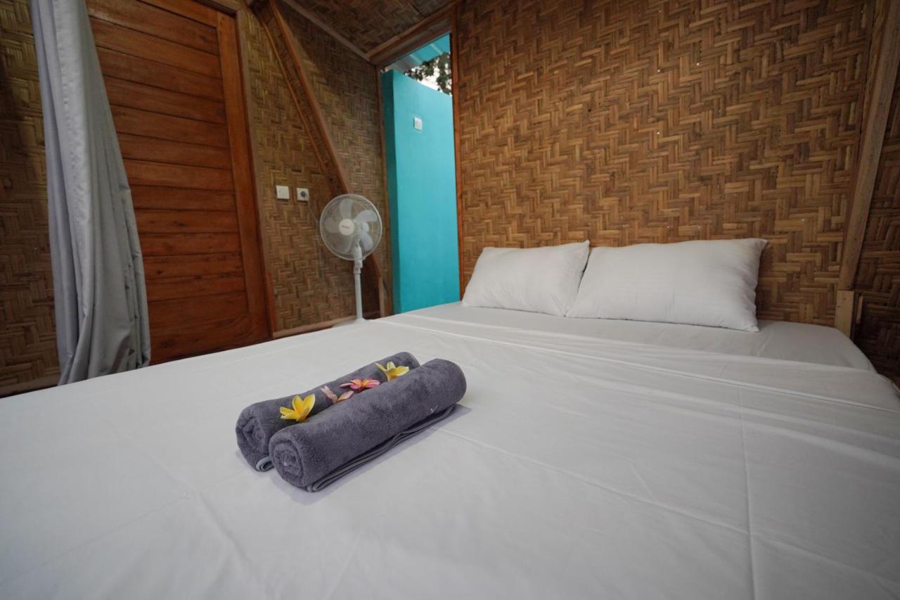 La Vie En Rose Hotel Senggigi Exterior foto