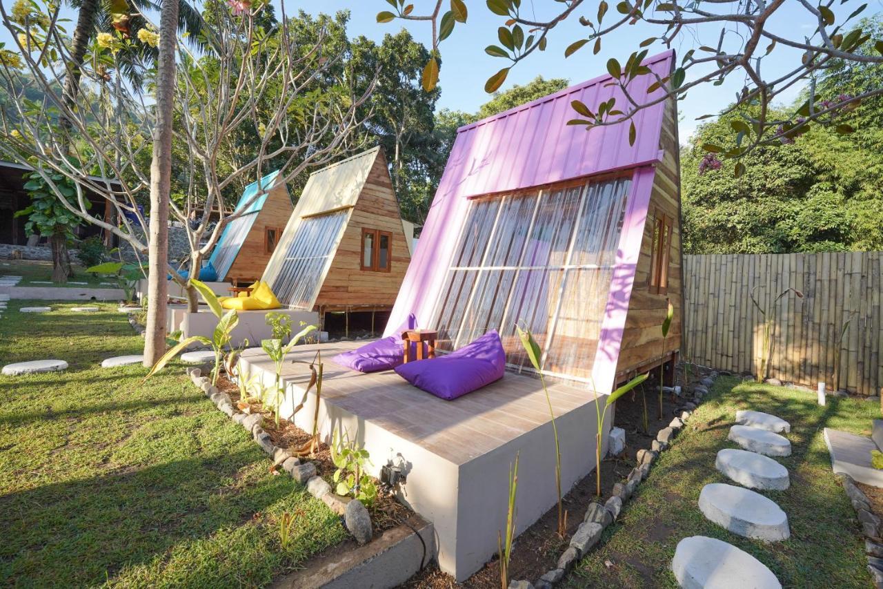 La Vie En Rose Hotel Senggigi Exterior foto